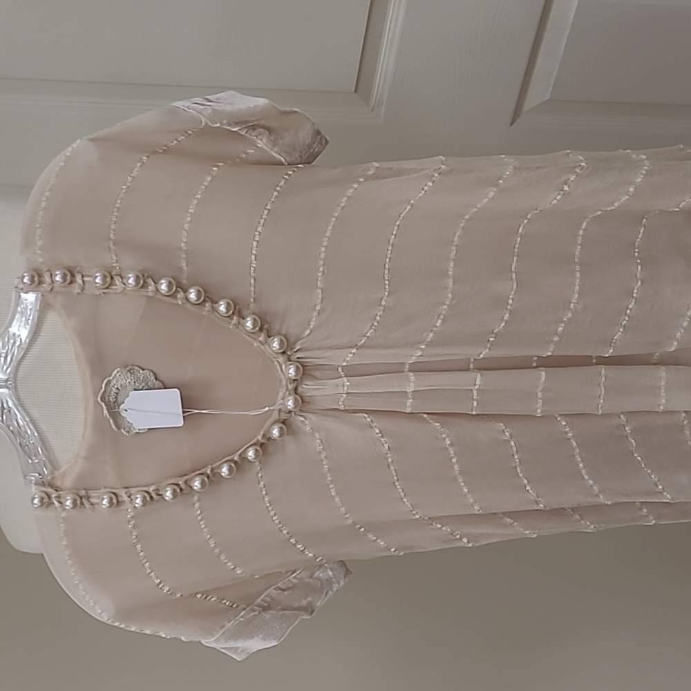 Blouse, cream color, size 2-4, brand by Francine